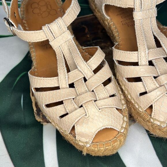 Beige Espadrilles sandals made in Spain - Picture 3 of 8